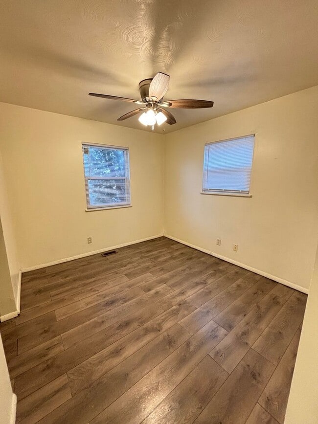 Photo - 1301 W Eureka St