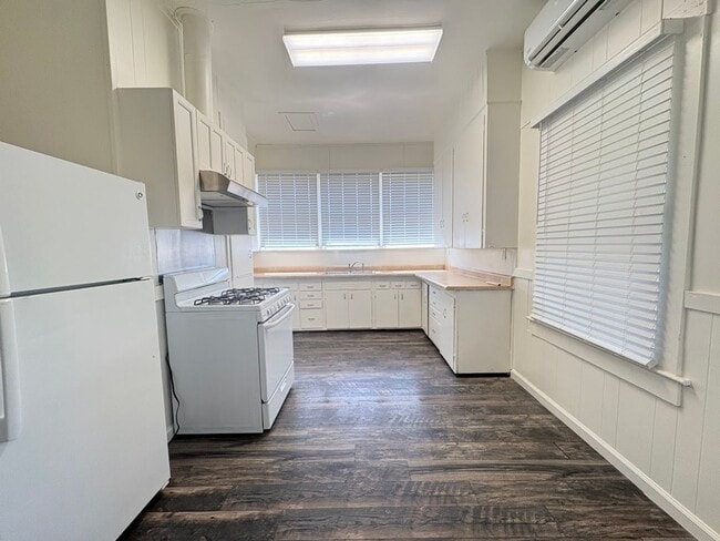 Photo - 30051 River Rd