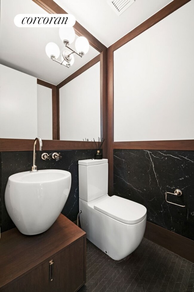 Photo - 15 Renwick St