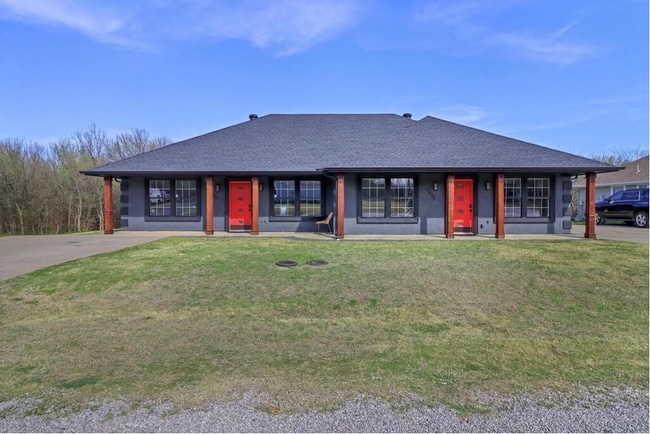 Building Photo - 3606 Kayewood St Unit 1