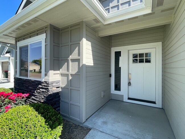 Photo - 1330 W Joshua St
