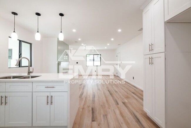 Photo - Amazing Deal 3 Bed 2 Bath House Arrington Ave Downey