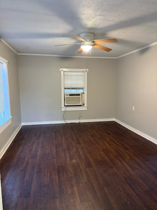 Photo - 131 W 10th St