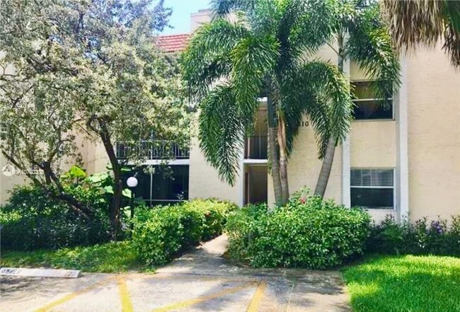 Building Photo - 610 NW 13th St Unit 15 Rental