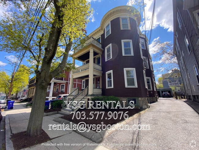 Building Photo - 40 Easton St Unit #3 Rental