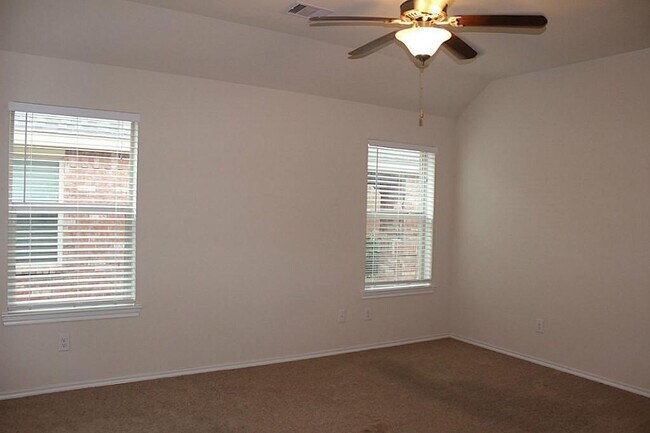 Photo - 3043 Heather Grove Lane