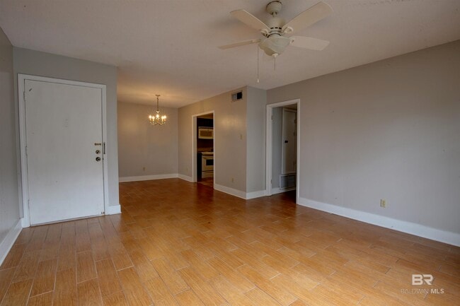 Photo - 207 S Mobile St