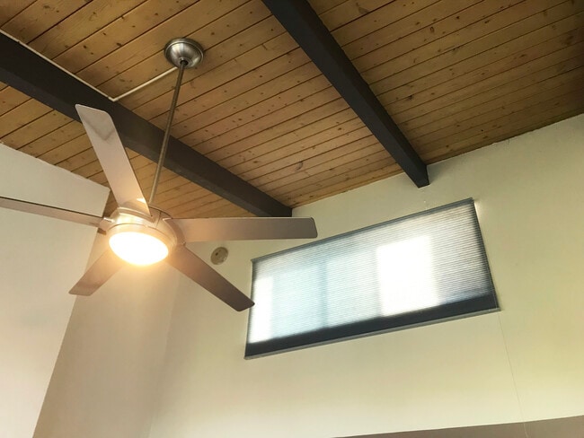 Photo - 4900 Overland Ave Unidad 286