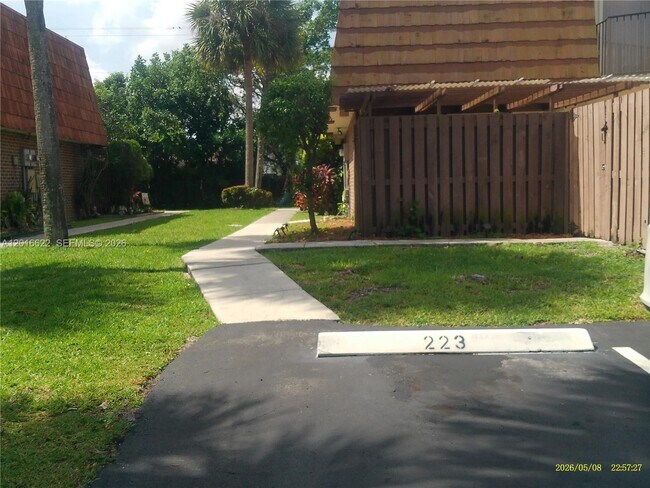 Photo - 8172 S Coral Cir
