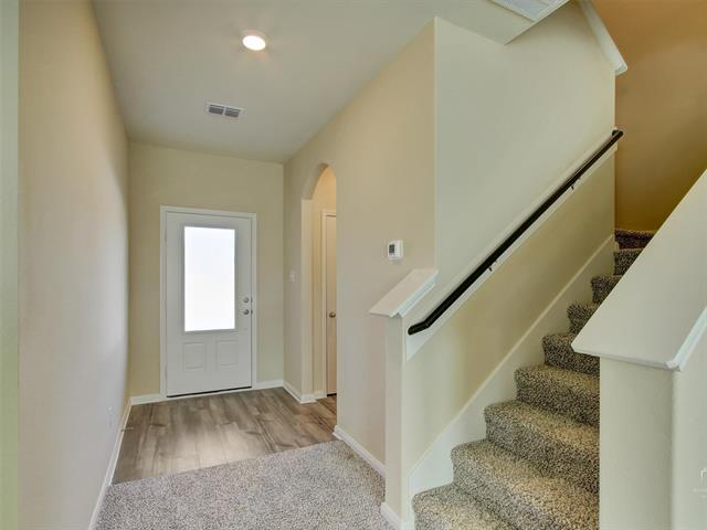 Photo - 3217 Bowen St