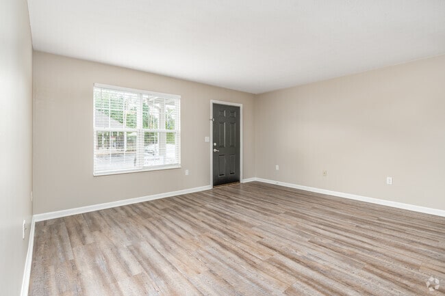 1BR, 1BA - 800SF - Living Room