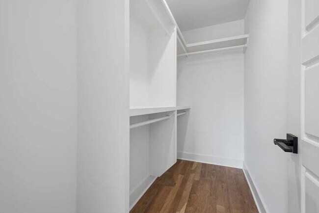 Photo - 2225 Herman St