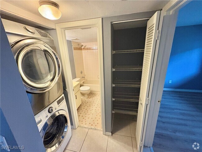 Building Photo - 28121 Pine Haven Way Unit 106 Rental
