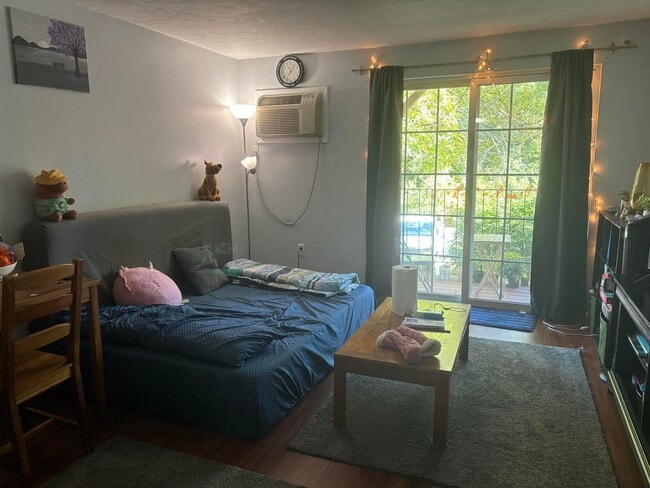Photo - 606 White Cedar Blvd