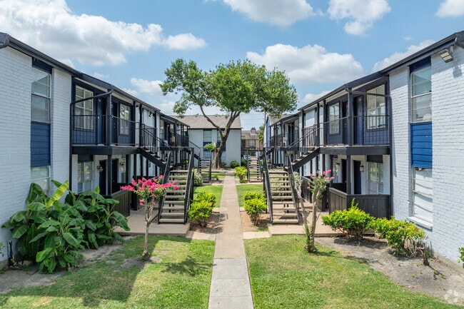 Crosby at Westchase - Crosby at Westchase Apartments