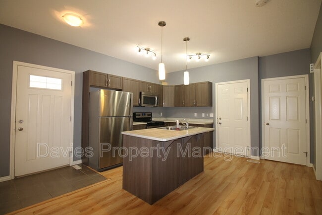 Photo - 16119-16141 141 St NW Unit MAIN