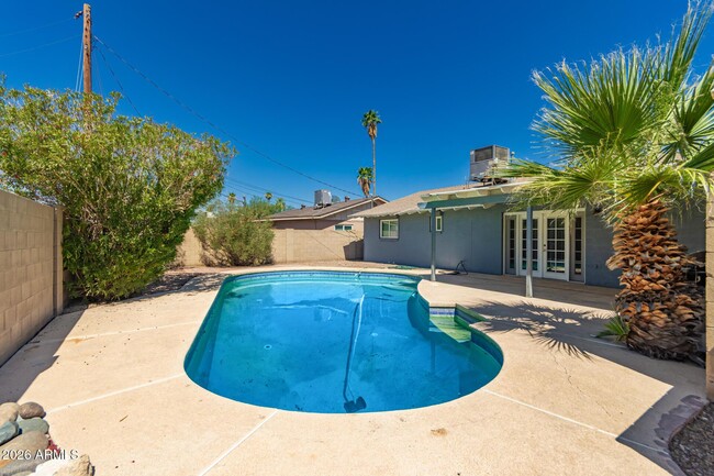 Photo - 1887 E Palmcroft Dr