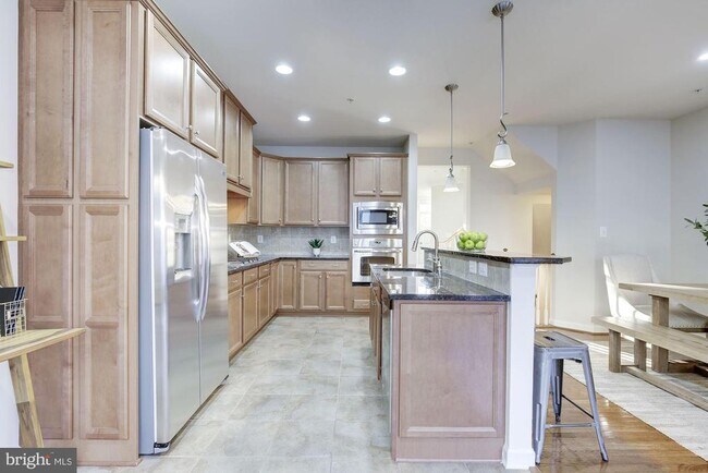 Photo - 122 Parkview Ave