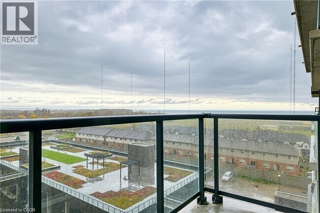 Photo - 550 N Service Rd Unité 602