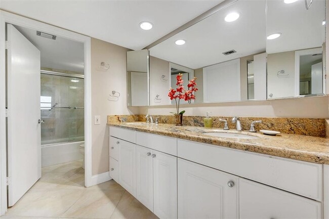 Photo - 3200 Port Royale Dr N Unit 1111