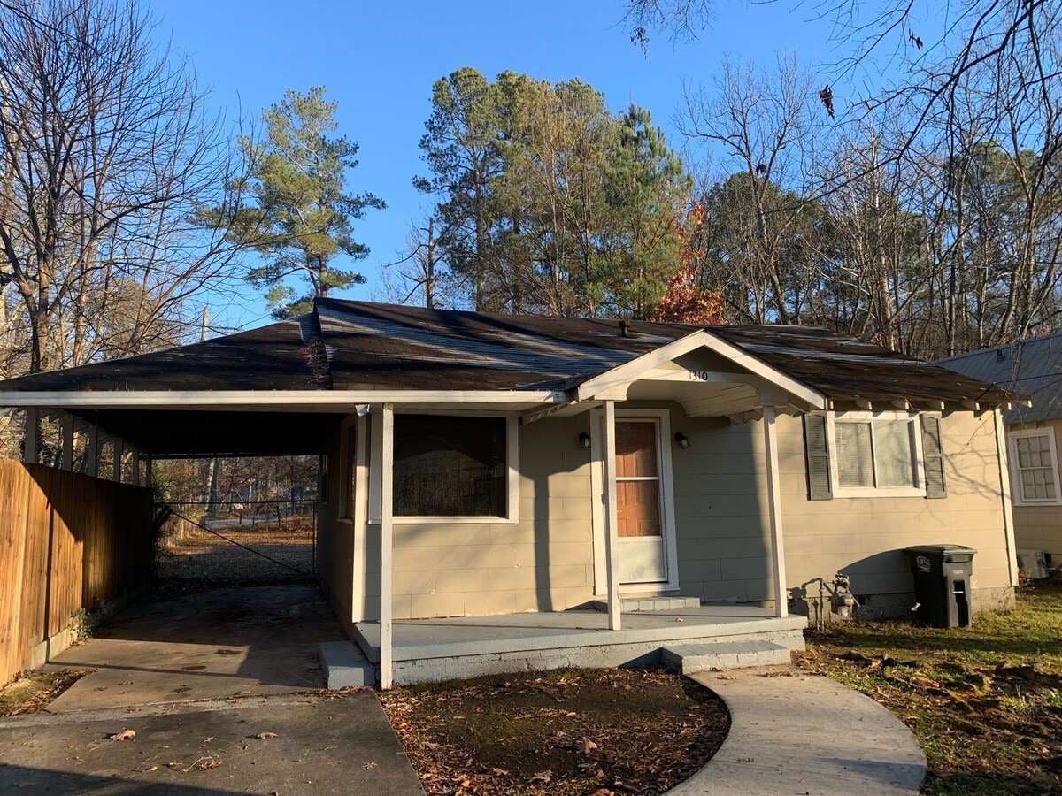 2 Bedrooms, 1 Bathroom - Home in West Rome! - 2 Bedrooms, 1 Bathroom - Home in West Rome!