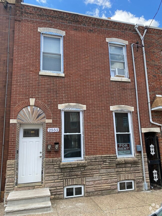Building Photo - 2552 E Clearfield St Unit 1 Rental