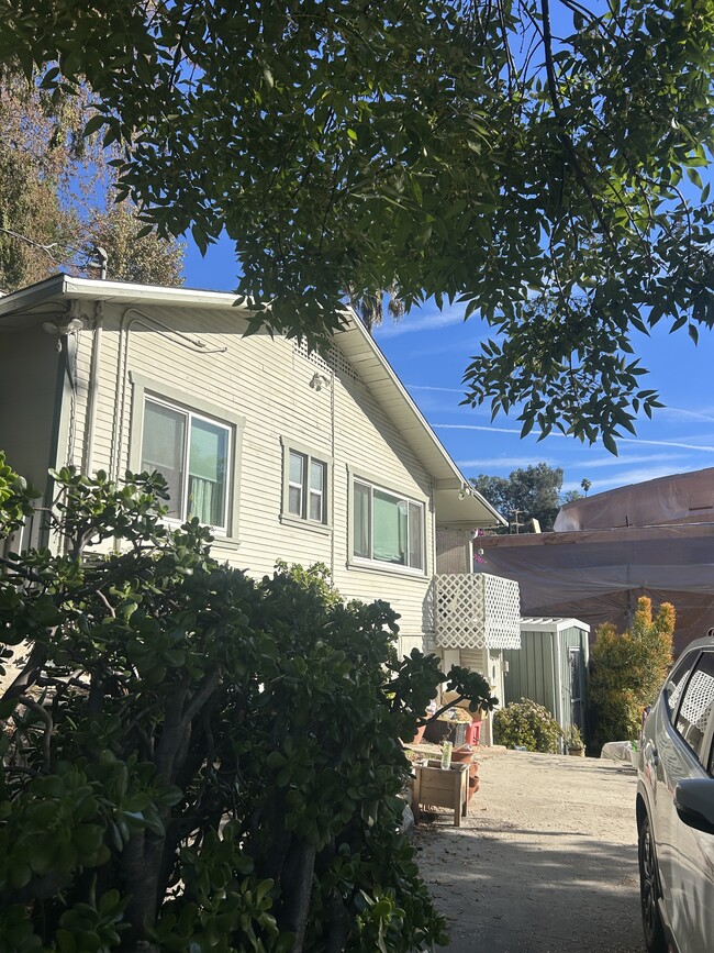 Desde la entrada - 1708 Upperton Ave