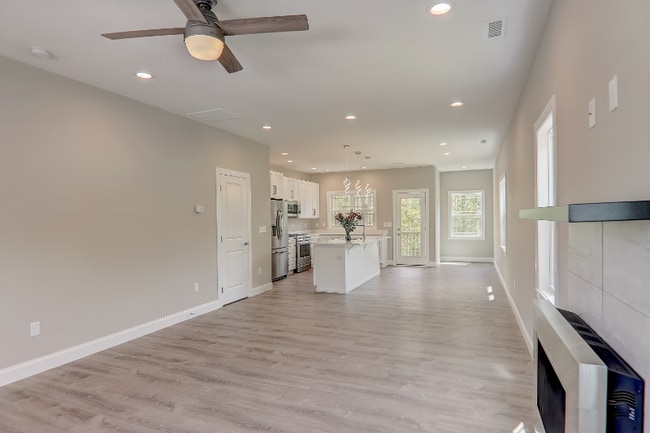 7 Water Pointe Wy