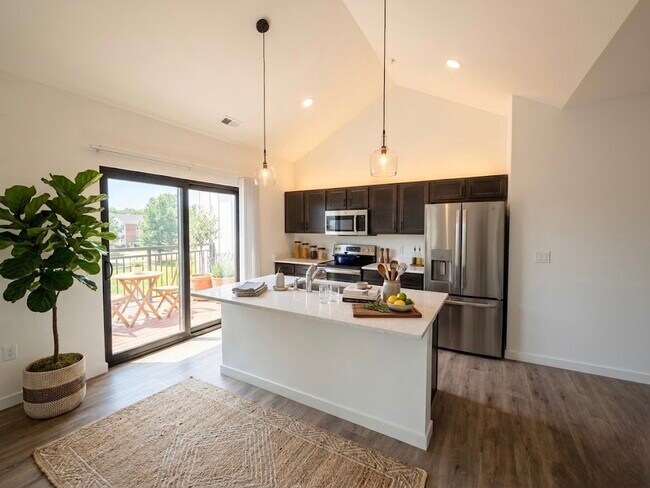 Photo - 5411 Bashford St Unidad 201