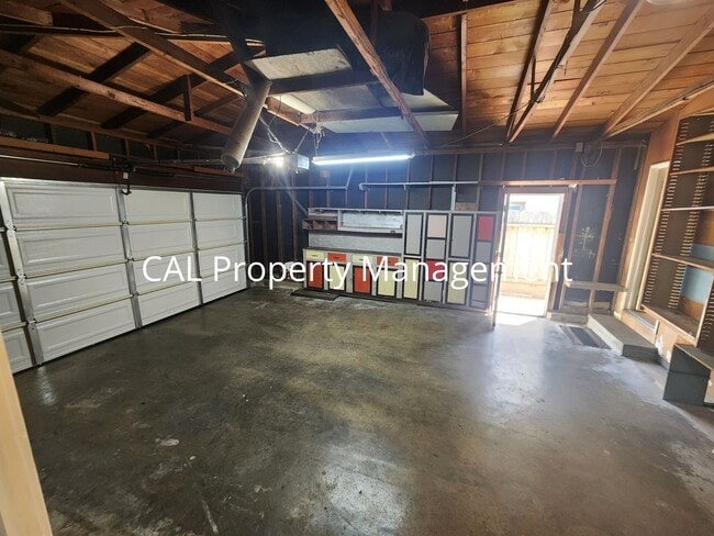430 E Laurel Dr