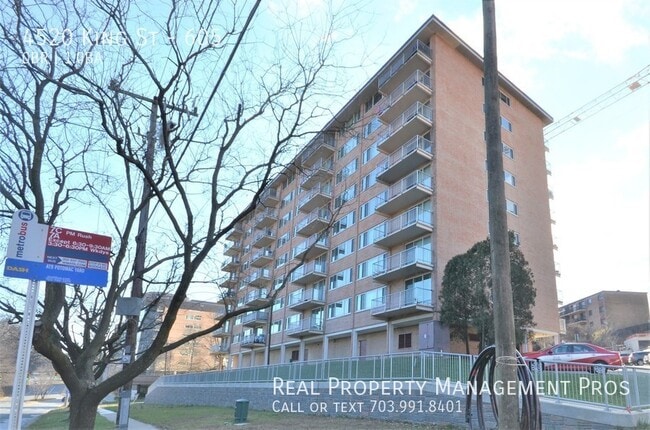 Building Photo - 4520 King St Rental