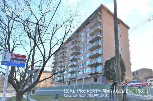 Building Photo - 4520 King St Rental