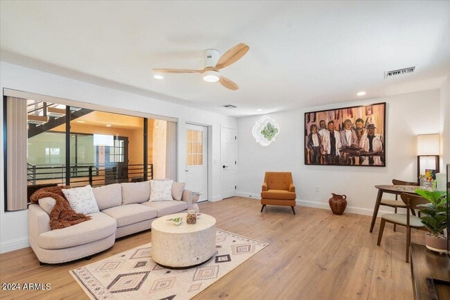 Building Photo - 16844 AVENUE OF THE FOUNTAIN - Ave Unit 102