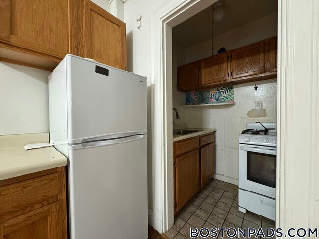 Photo - 44 Central St Unit 1