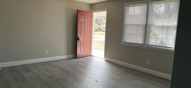 Building Photo - 522 Williams St Unit 522