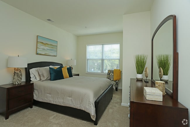 2BR, 2BA_1076SF - The Residences at Vista Square I & II
