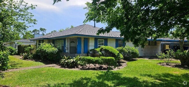 Building Photo - 6002 Doulton Dr Rental