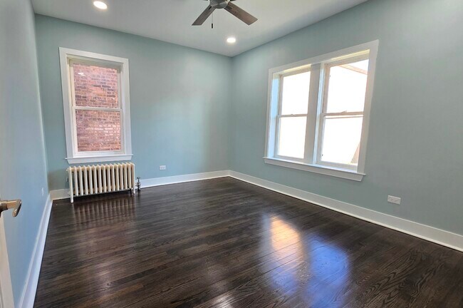 Photo - 3051 N Austin Ave Unidad 1R