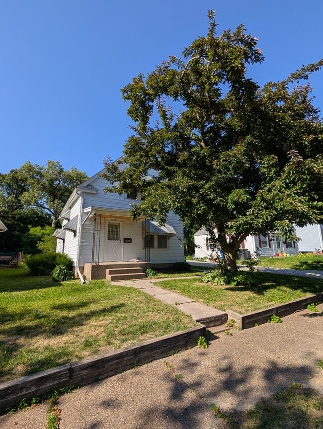 Photo - Affordable Moline Apartment in a Prime Quad Cities Location!