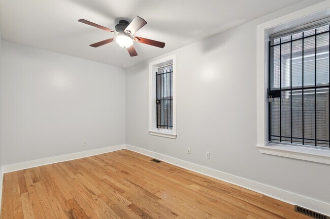 Photo - 1703 W Montgomery Ave Unidad 2