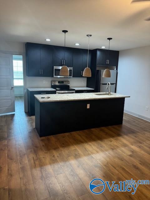 Building Photo - 26760 Newby Rd Unit APT 3A