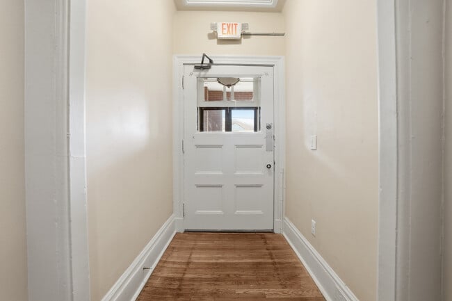 Photo - 813 N Sheridan Ave Unit 1