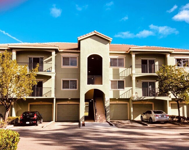 330 Crestwood Cir Condo Unit 307 Condo for Rent in Royal Palm Beach