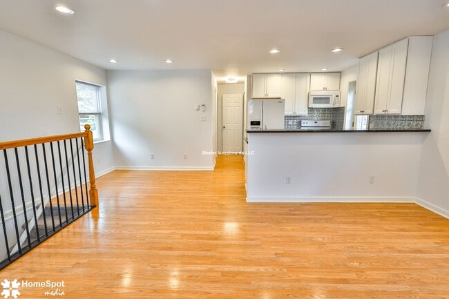Photo - 1612 Center St