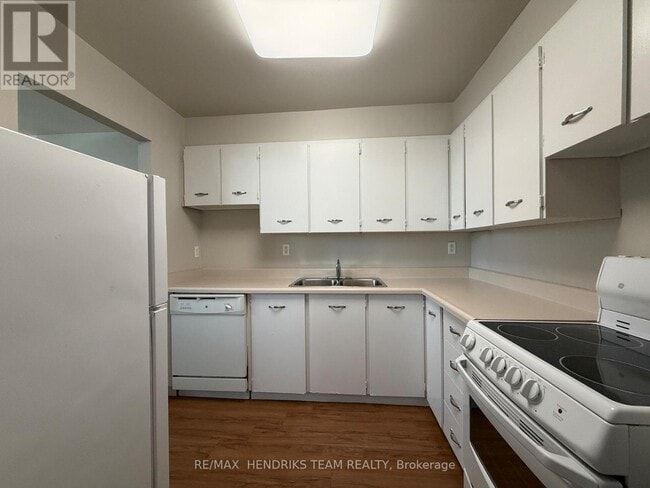 Photo - 158 Fitch St Unit 318