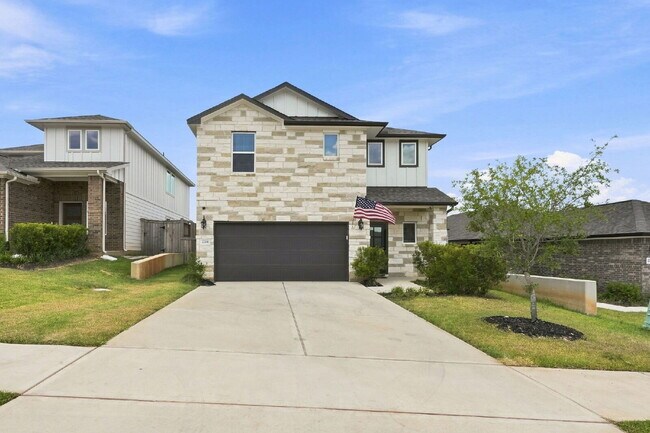 Gorgeous like new home in Montgomery Oaks!