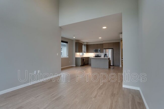 Photo - 3563 N Gantenbein Ave Unit #302