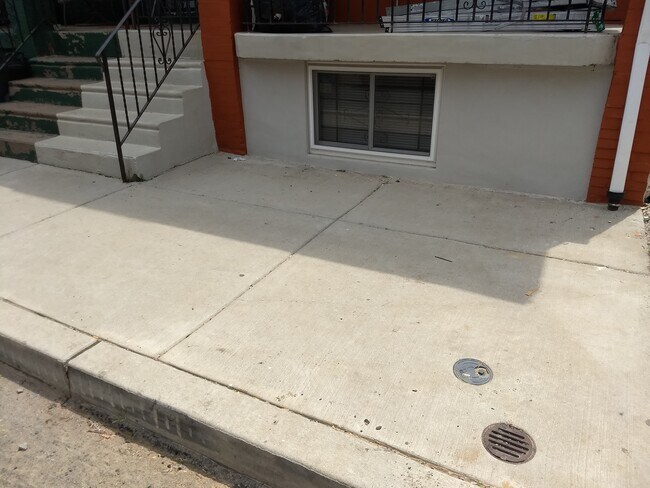 Photo - 5142 Ranstead St