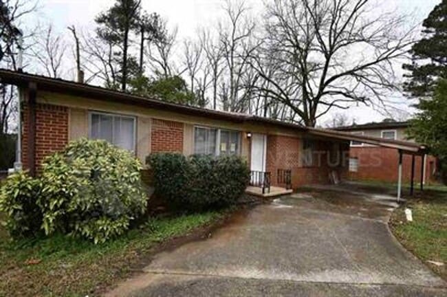 Photo - Charming 3BR/2BA Brick Home with Fenced Yard