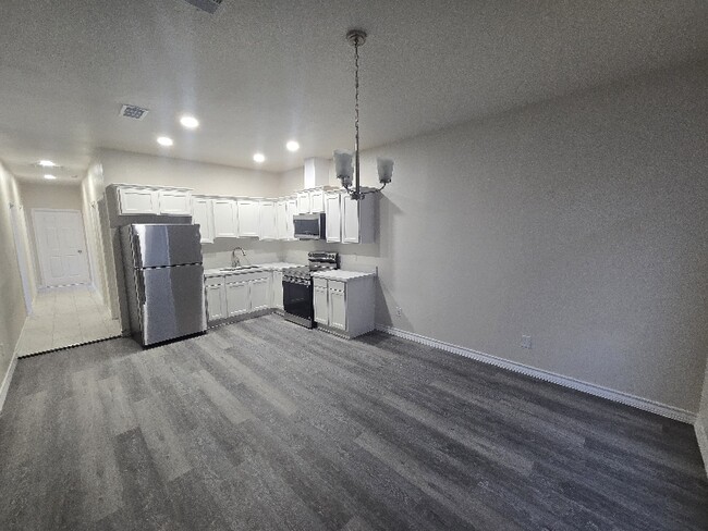 Photo - 512 S Hackberry St Unidad A